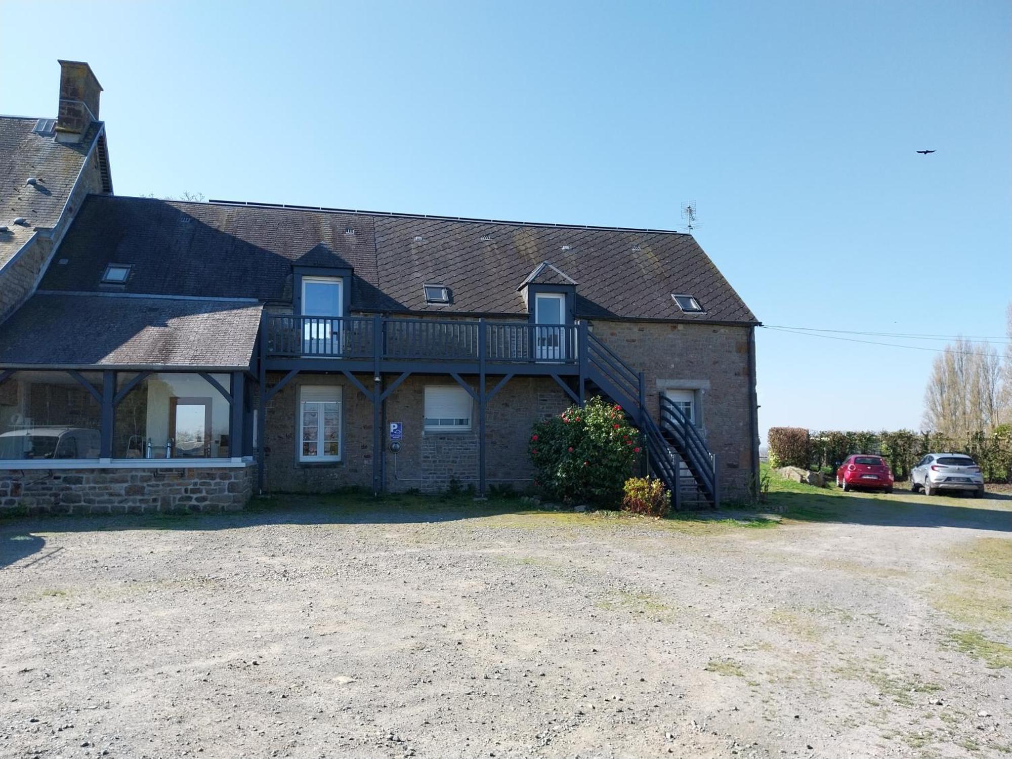 Maison Chaleureuse Avec Terrasse Et Vue Baie Avranches Exterior foto